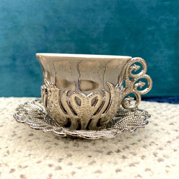 Colorful Turkish tea set with silver cup holders and saucers - Picture 3 of 8